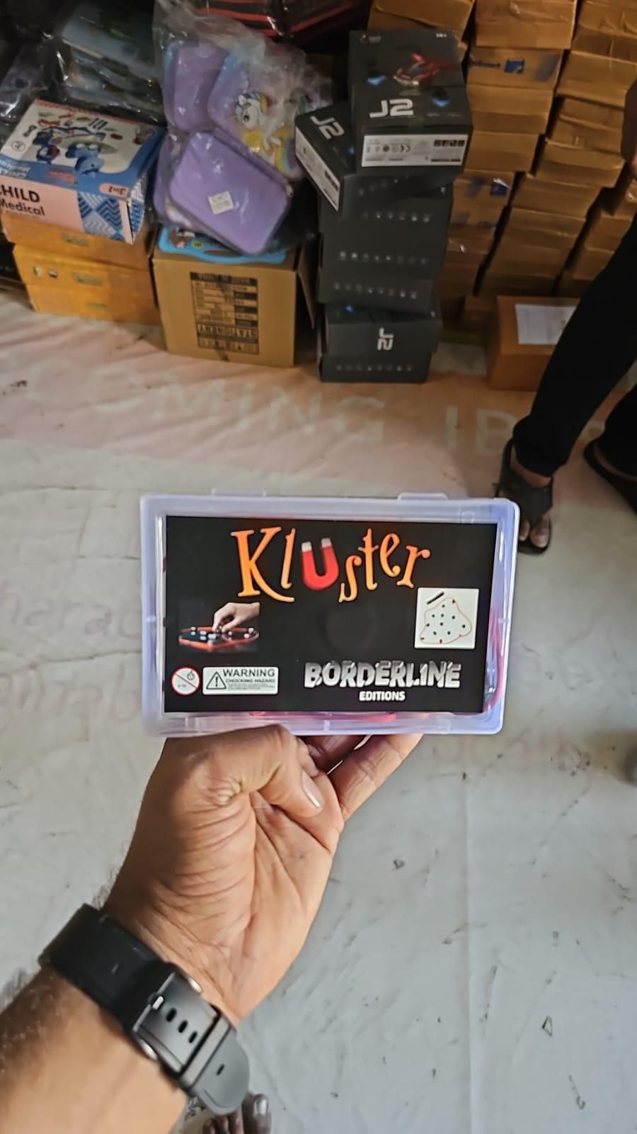 Magnet Cluster Game